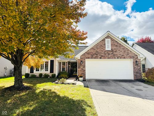 5287 Ashbrook Dr, Noblesville, IN, 46062-9682 | Card Image