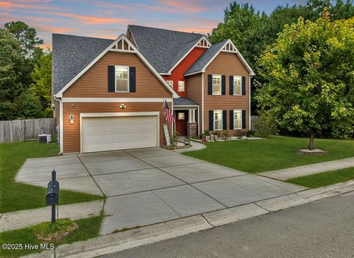 605 Fosse Way, Jacksonville, NC, 28546-8693 | Card Image