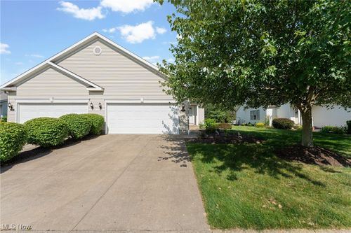 2270 Wright State Drive Se, Massillon, OH, 44646 | Card Image