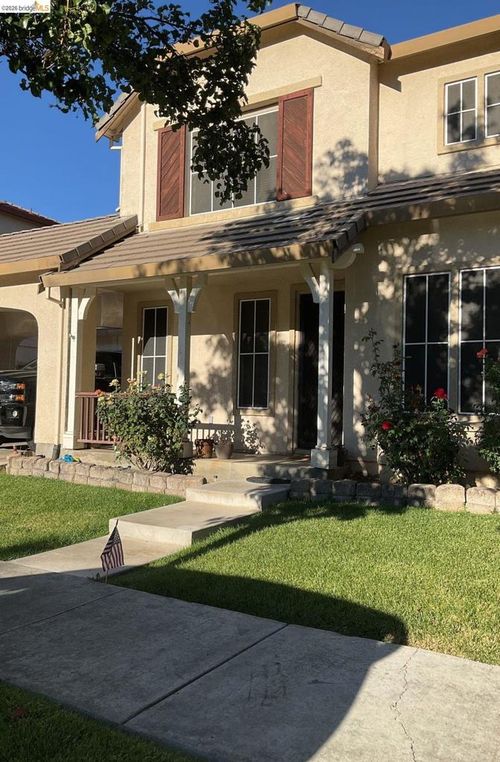100 Heritage Way, Brentwood, CA, 94513-6230 | Card Image