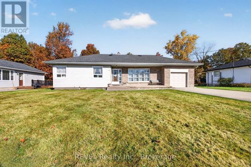 482 Walden Boulevard E, Fort Erie (Lakeshore), ON, L2A1R9 | Card Image