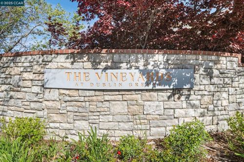 4612 Sandyford Ct, Dublin, CA, 94568-7839 | Card Image