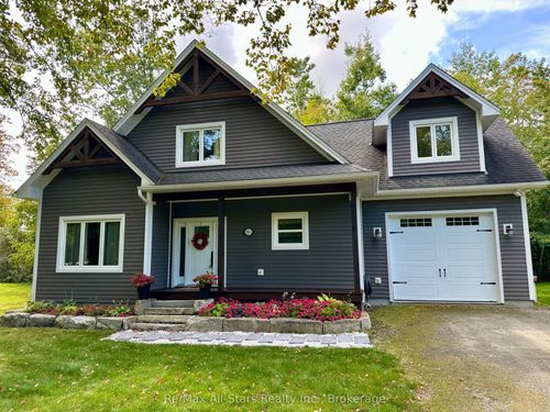 316 1/2 Riverside Dr, Bobcaygeon, ON, K0M1A0 | Card Image