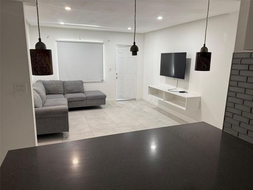 1-2201 Greene St, Hollywood, FL, 33020-1200 | Card Image