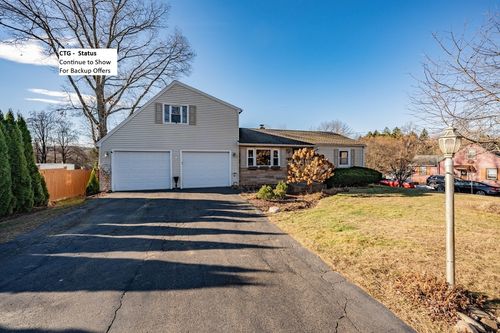 27 Fred Jackson Rd, Southwick, MA, 01077 | Card Image