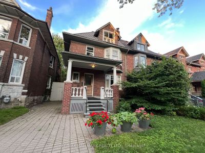 499 Palmerston Blvd, Home with 4 bedrooms, 5 bathrooms and 2 parking in Toronto ON | Image 1