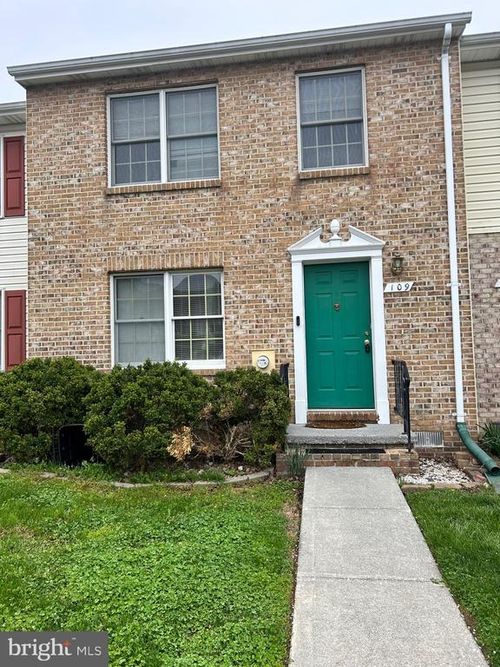 109 Equestrian Dr, Stephens City, VA, 22655-2150 | Card Image