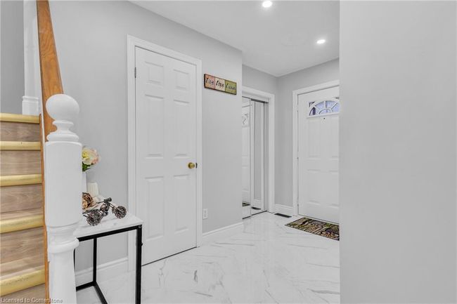 3 - 230 Blackhorne Dr, Townhouse with 3 bedrooms, 3 bathrooms and 2 parking in Kitchener ON | Image 8