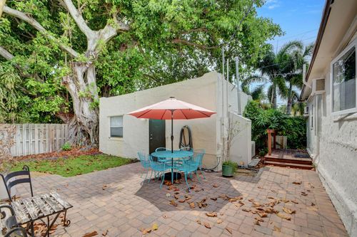 studio-830 Valley Forge Road, West Palm Beach, FL, 33405 | Card Image