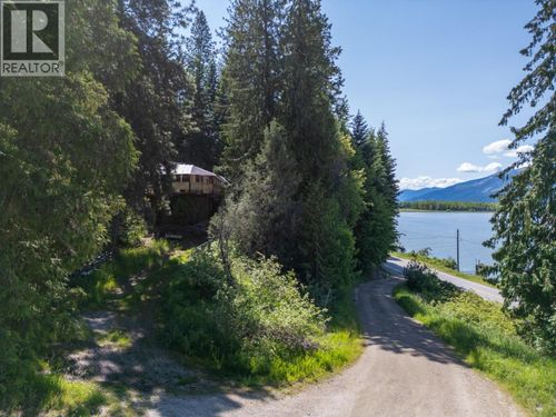 9308 Main Street, Kuskanook, BC, V0B2C0 | Card Image