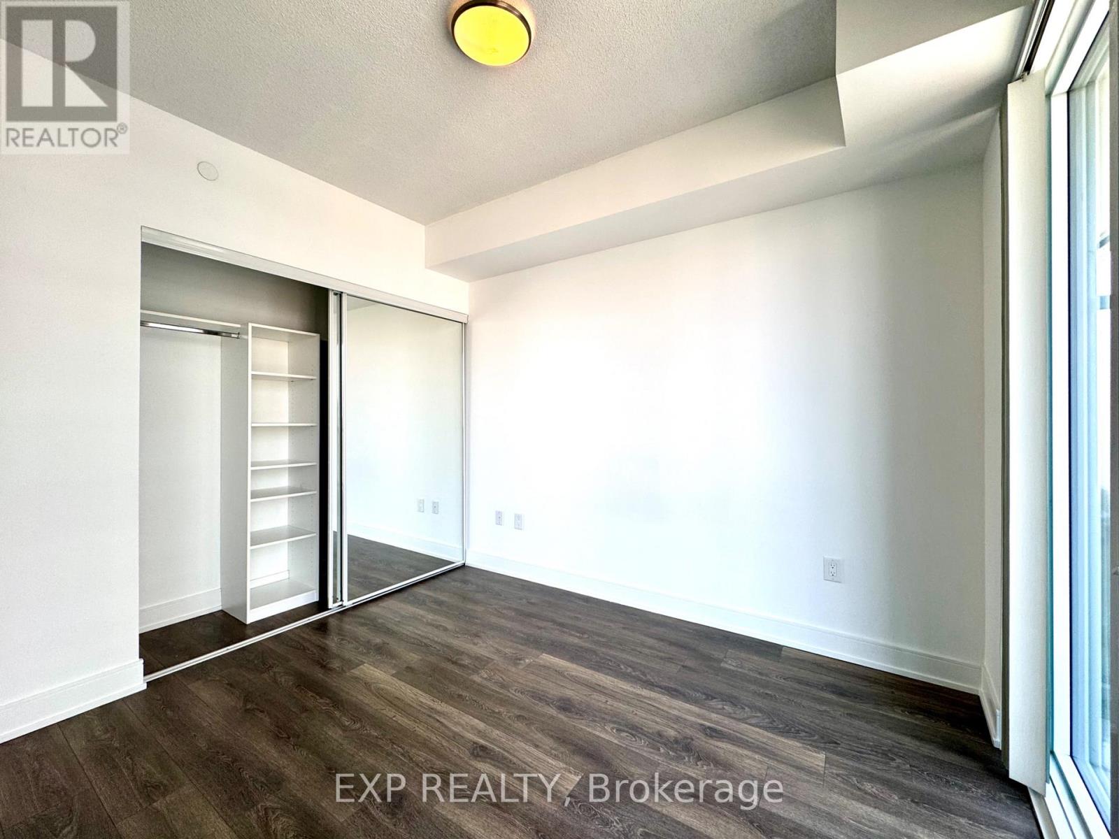 Residential Lease in Toronto (Church-Yonge Corridor) 5