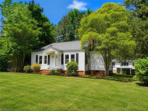 1208 W Vandalia Rd, Greensboro, NC, 27406-5607 | Card Image