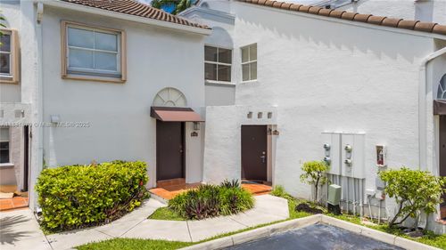319-9749 Nw 48th Ter, Doral, FL, 33178-1984 | Card Image