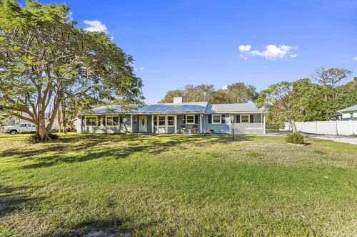 5201 Seagrape Dr, Fort Pierce, FL, 34982-7405 | Card Image