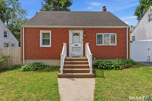 35 Woodstock St, Hartford, CT, 06112-1544 | Card Image