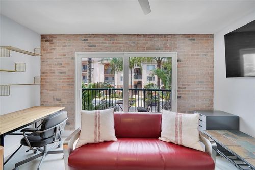 205-2021 Se 10th Ave, Fort Lauderdale, FL, 33316-4505 | Card Image