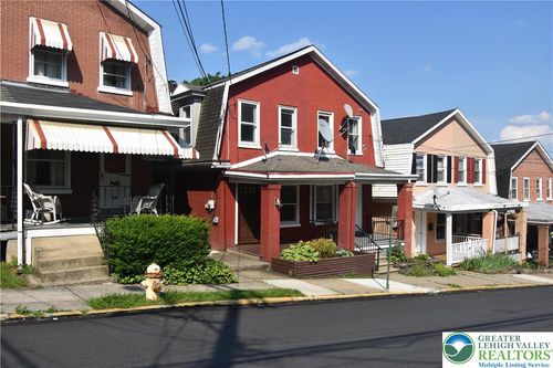 817 Ridge St, EASTON, PA, 18042-6152 | Card Image