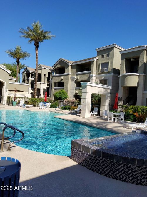223-5303 N 7th St, Phoenix, AZ, 85014-2806 | Card Image
