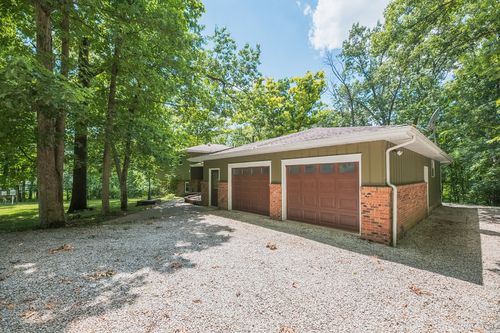 18551 Zimmerman Rd, Deer Creek, IL, 61733-9466 | Card Image