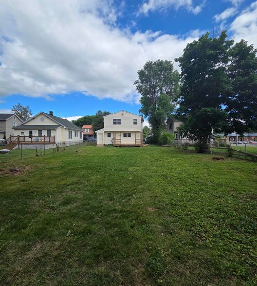365 S Magnolia Ave, Waynesboro, VA, 22980-3605 | Card Image
