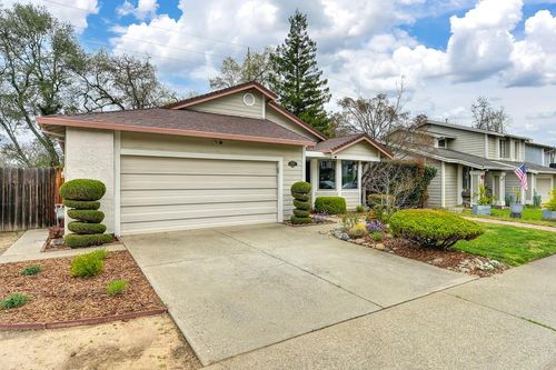 8265 Northwind Way, Orangevale, CA, 95662-3747 | Card Image