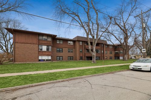 apt-22-1900 50th St, Des Moines, IA, 50310-1565 | Card Image
