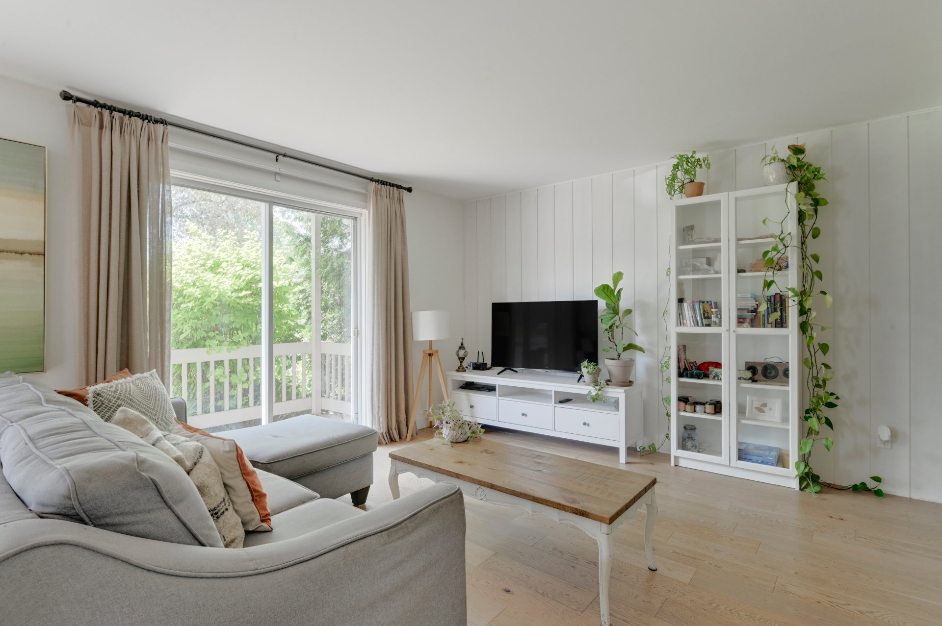 Residential in Saint-Augustin-de-Desmaures 5