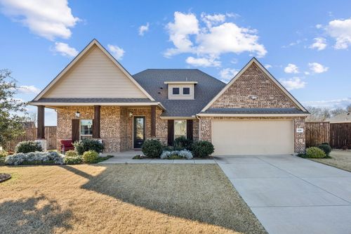 520 Winnetka Dr, Oak Point, TX, 75068-1068 | Card Image