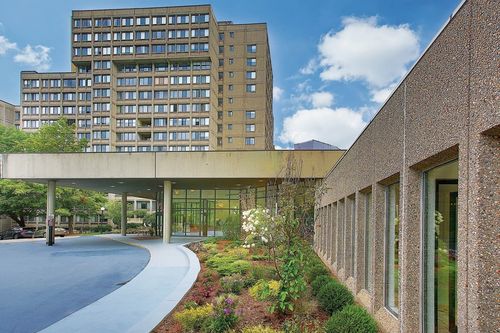 apt-614s-250 Hammond Pond Pkwy, Chestnut Hill, MA, 02467-1510 | Card Image