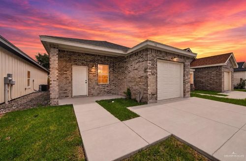 708 W 25th St, Mission, TX, 78574-2523 | Card Image