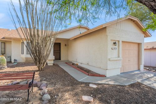 9978 E Desert Aire Dr, Tucson, AZ, 85730-4468 | Card Image