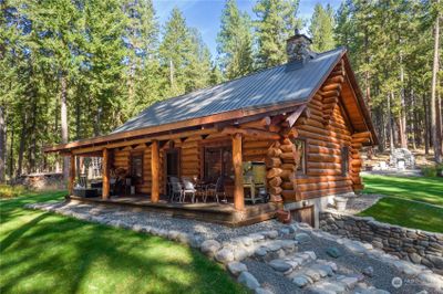 588 Lost River Road, House other with 3 bedrooms, 1 bathrooms and 2 parking in Mazama WA | Image 2