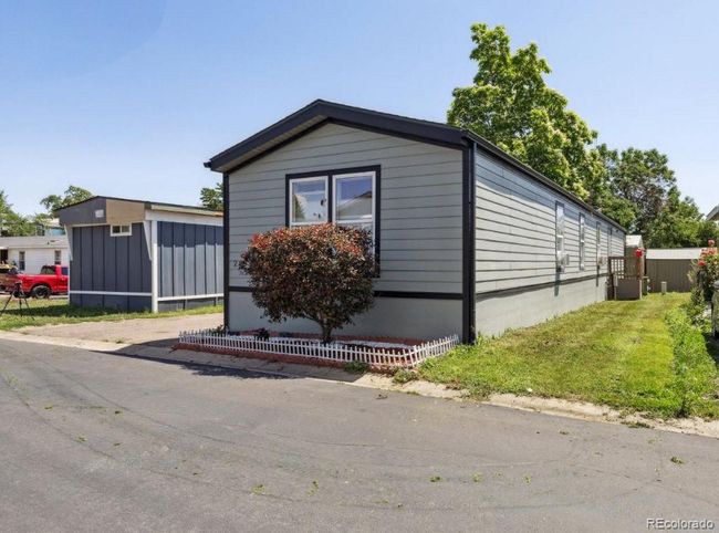 2551 W 92 Nd Ave, Home with 3 bedrooms, 2 bathrooms and 4 parking in Federal Heights CO | Image 4