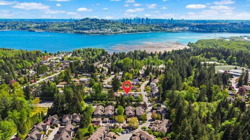 2932 Brixham Rd, North Vancouver, BC, V7H1C4 | Card Image