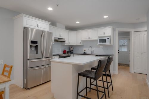 101-211 Victoria Rd, Nanaimo, BC, V9R4P7 | Card Image