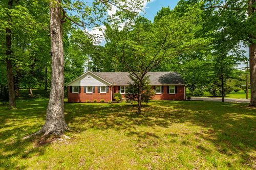 800 Sylvian Dr, Lafayette, TN, 37083-1933 | Card Image