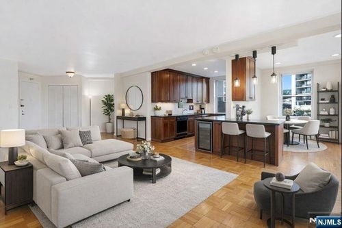 1450 Palisade, Fort Lee, NJ, 07024 | Card Image