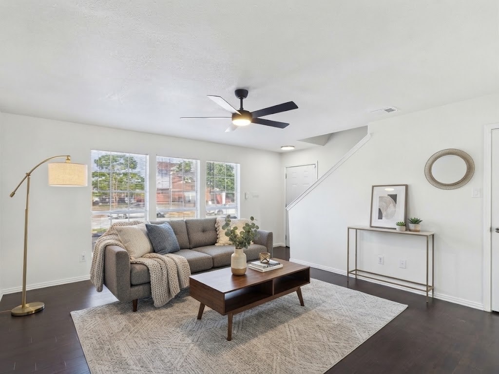 Residential Lease in Forest Hill 5