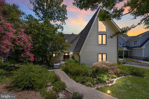 527 Lee Cir, ANNAPOLIS, MD, 21403-4012 | Card Image