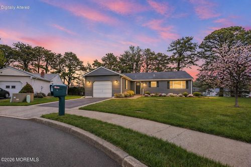 9 Gramercy Ct, Toms River, NJ, 08757-6513 | Card Image
