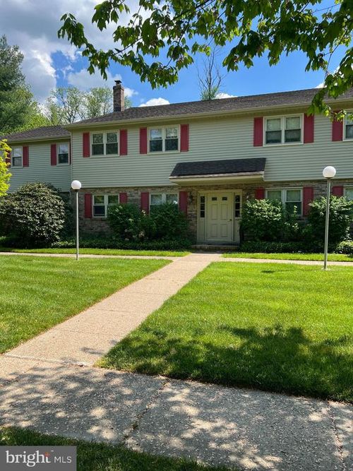 316 Kenilworth Ave, MOORESTOWN, NJ, 08057-2318 | Card Image