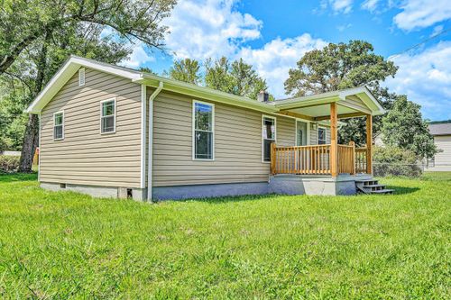 23613 Botetourt Rd, Eagle Rock, VA, 24085-3115 | Card Image