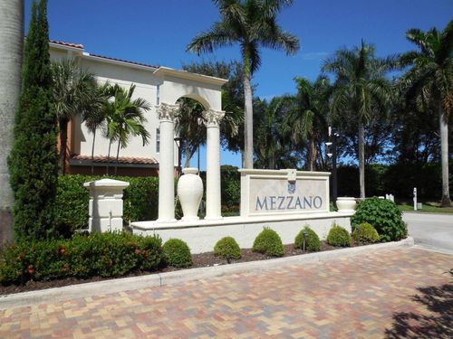 7307-9833 Baywinds 7307 Drive, West Palm Beach, FL, 33411 | Card Image