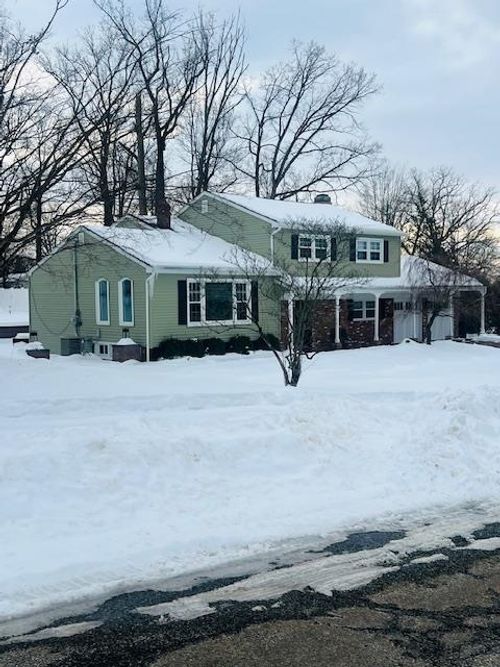 25 Nathan Way, Wayne, NJ, 07470-6557 | Card Image