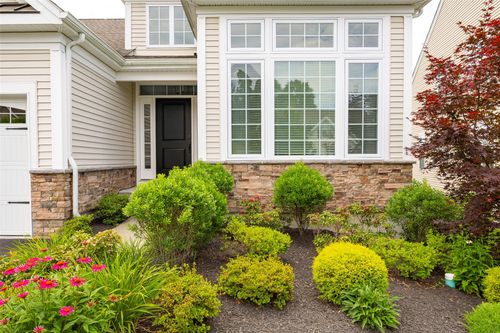 44 Linwood Dr, Wappingers Falls, NY, 12590-3516 | Card Image