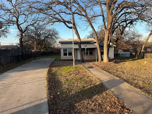 314 W Mistletoe Drive, Kennedale, TX, 76060 | Card Image