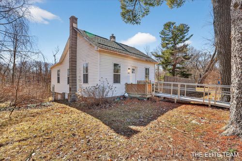 343 W Long Lake Rd, Orleans, MI, 48865-9633 | Card Image