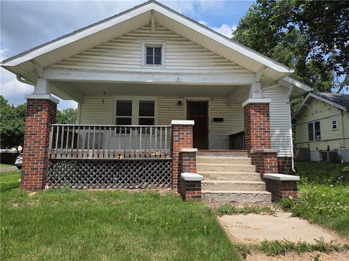 1127 Polk St, Chillicothe, MO, 64601-1321 | Card Image