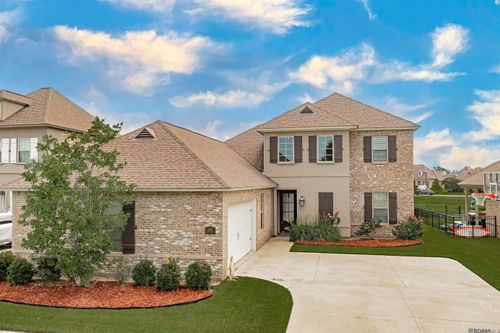 3624 Cruden Bay Dr, Zachary, LA, 70791-5493 | Card Image