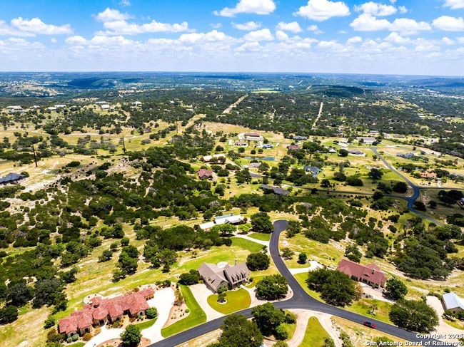 112 Juniper Pt, House other with 4 bedrooms, 5 bathrooms and null parking in Ingram TX | Image 67